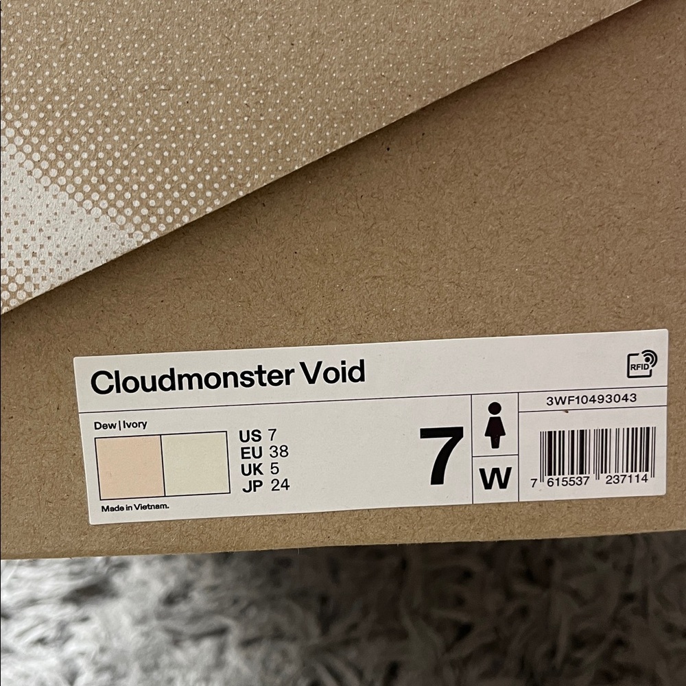 On running cloudmonster void sneaker. Womens US size 7. Pink. Dew. Ivory. New. - Picture 7 of 7